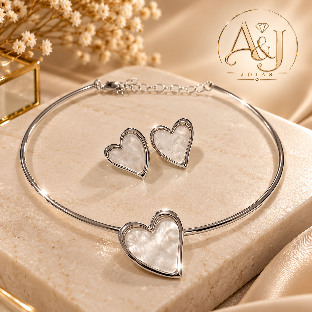 Conjunto Chocker prata com corações 