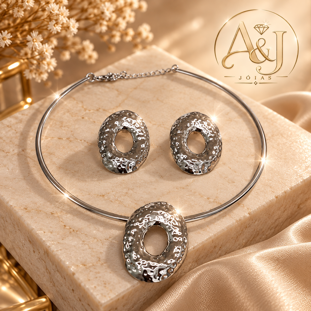 Conjunto Chocker prata com brinco oval