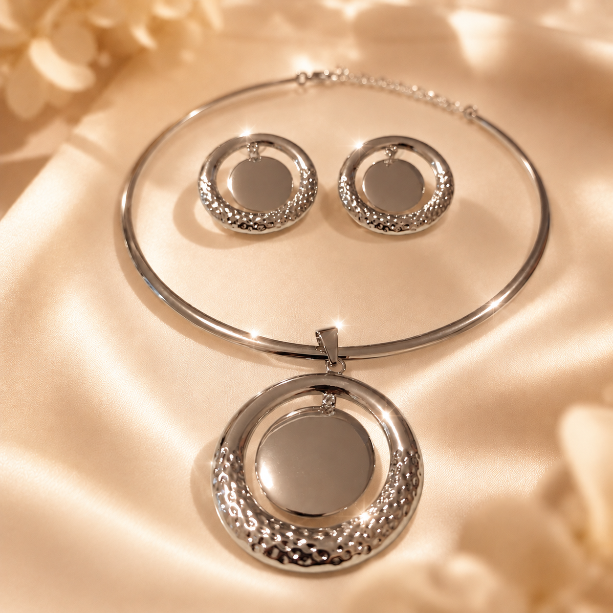 Conjunto Chocker prata